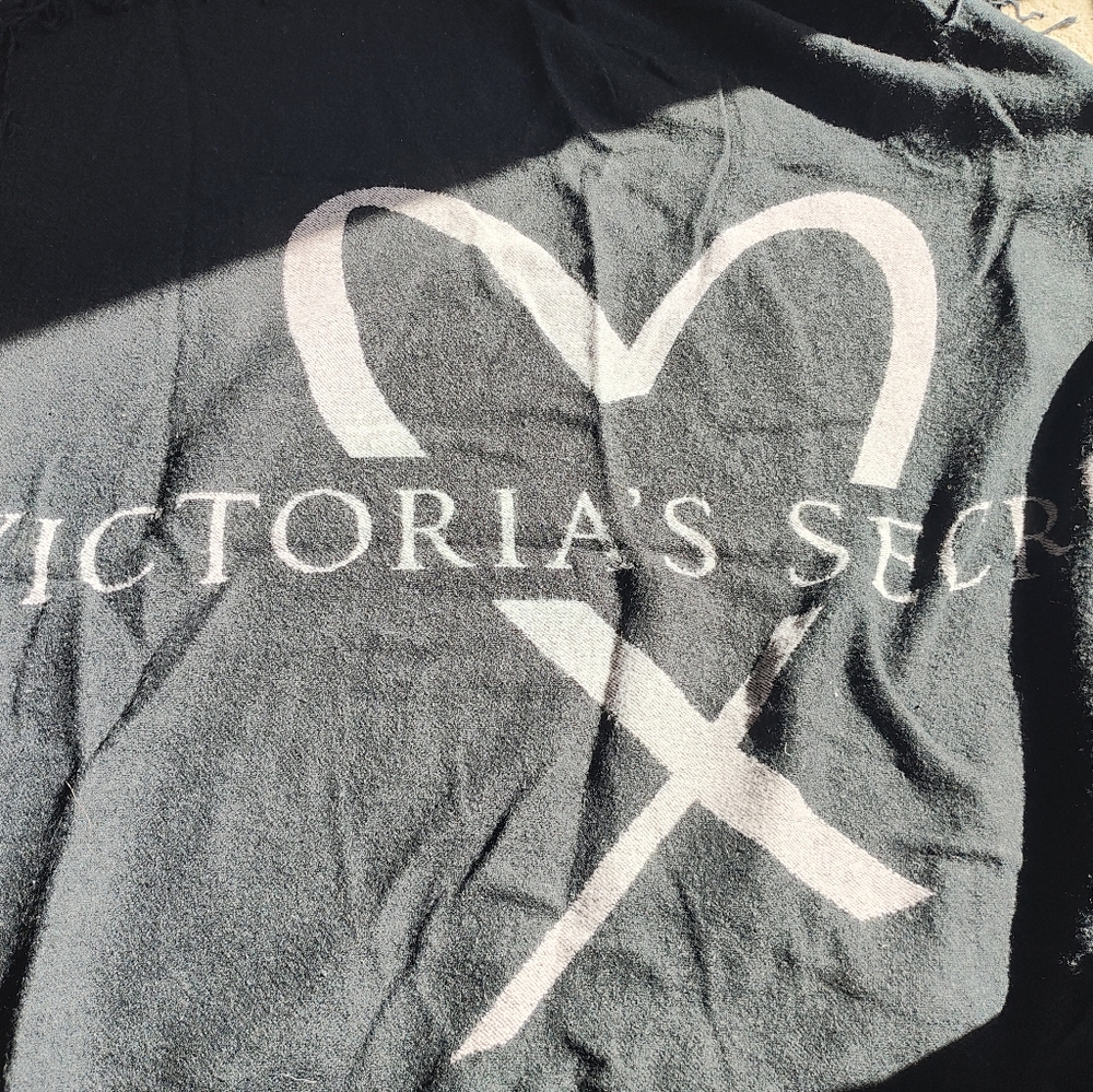 Victoria's secret blanket